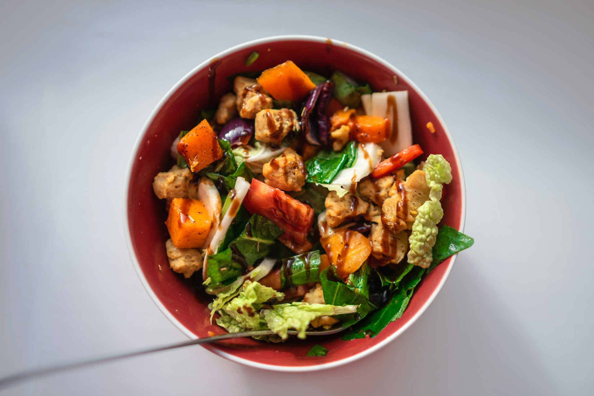 Healthy low-carb vegan dinners with tofu stir-fry