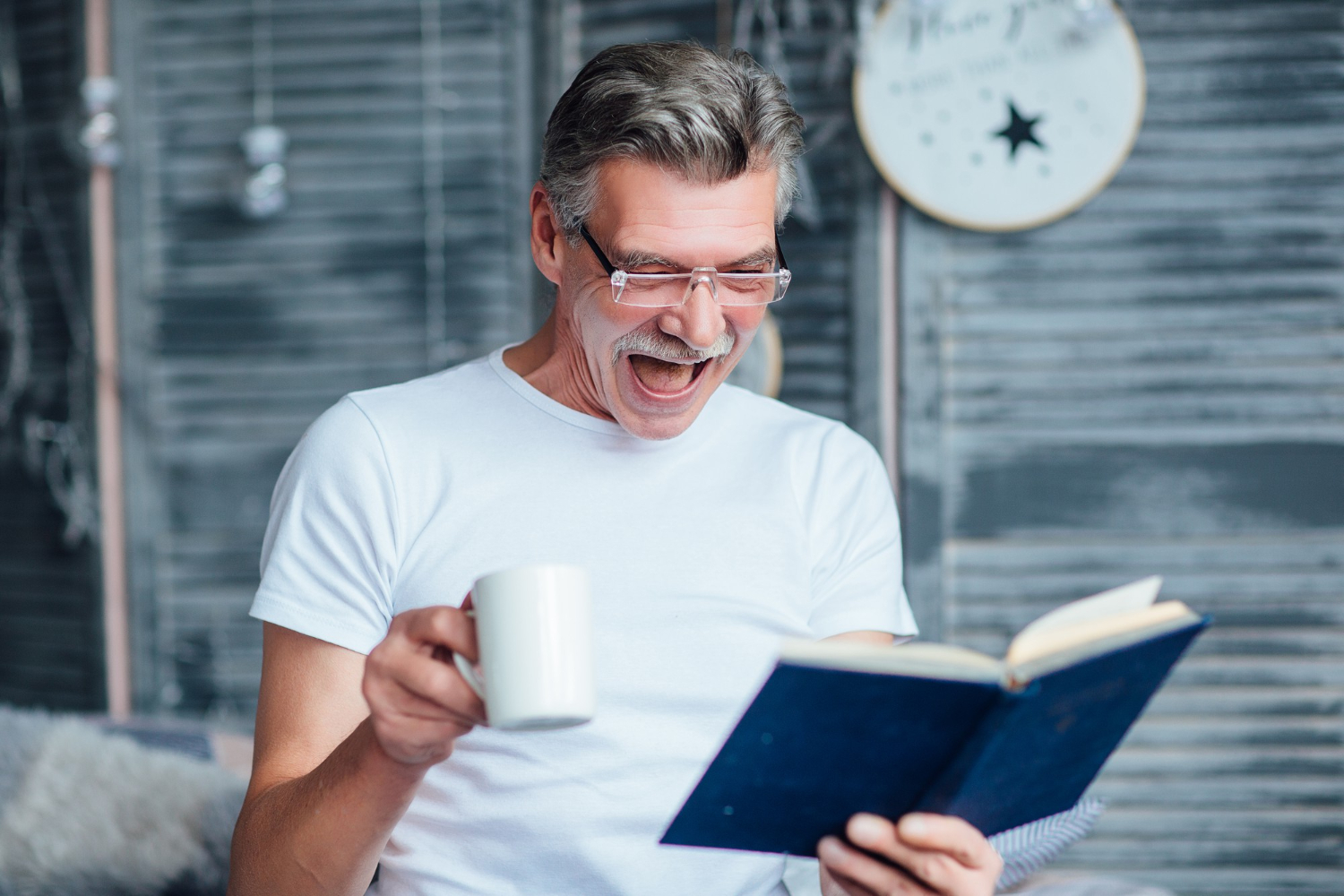 Morning ritual with gratitude journaling