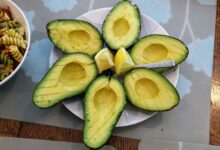 Healthy keto snacks for busy professionals with avocado bites