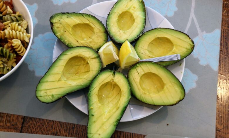 Healthy keto snacks for busy professionals with avocado bites