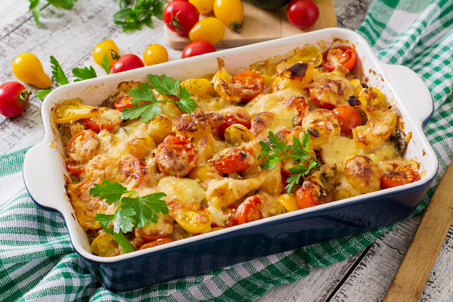 Healthy keto dishes with chicken bake