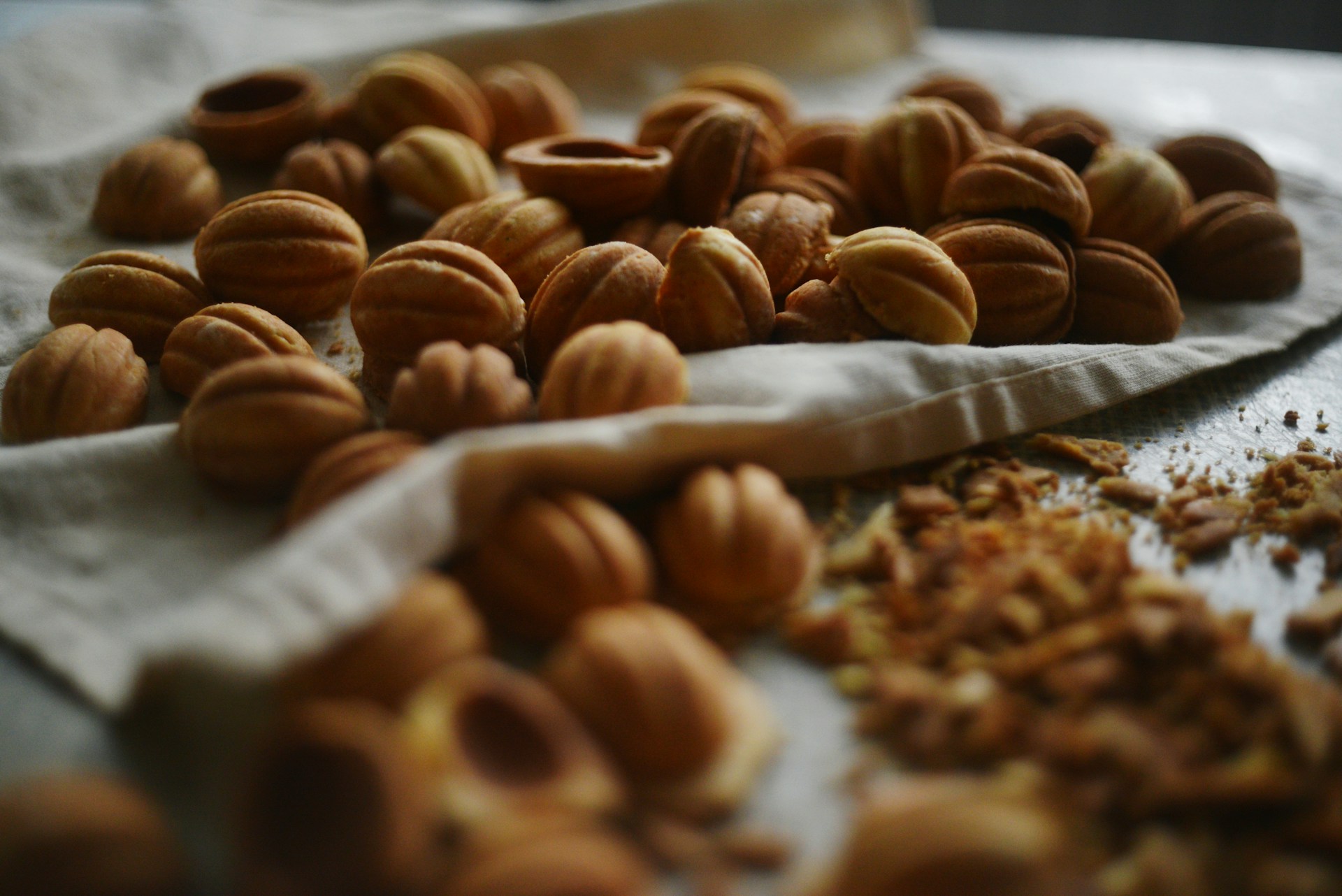 Keto snacks to take to work featuring nut butter balls