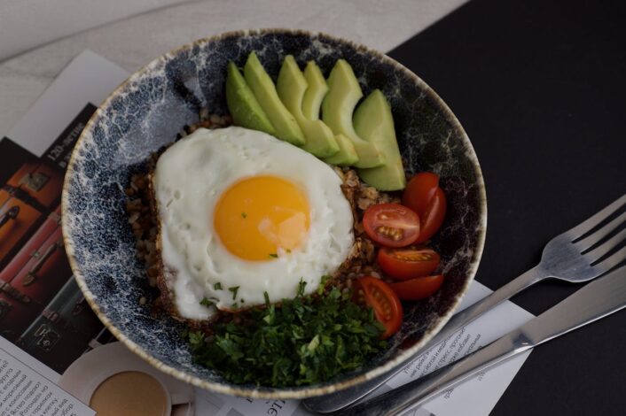 Simple keto breakfast with avocado and egg bowl for beginners